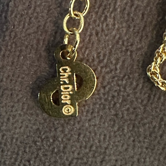 🔥Like New Dior encrusted logo necklace full inclusion🔥 - Picture 6 of 11